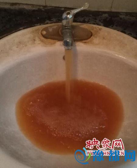  郑州部分区域自来水变黄水 回应：切记不能饮用